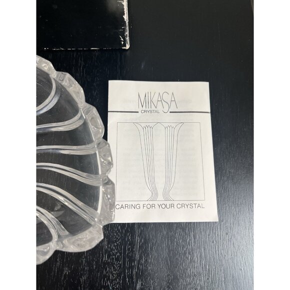 Mikasa Crystal Shell Serving Dish Nautilus 6-1/2" Trinket Candy Dish New in Box - Picture 3 of 5